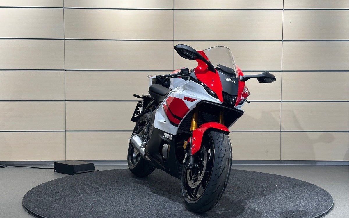 Angebot Yamaha R7
