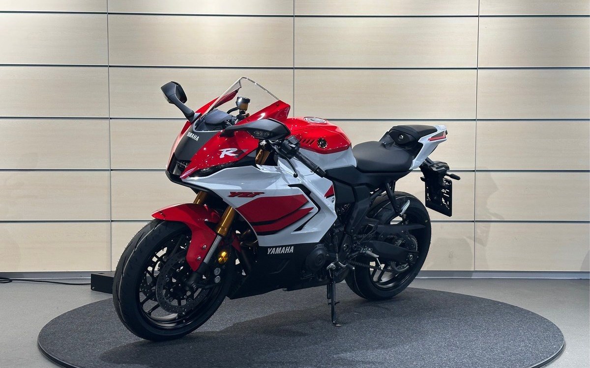 Angebot Yamaha R7