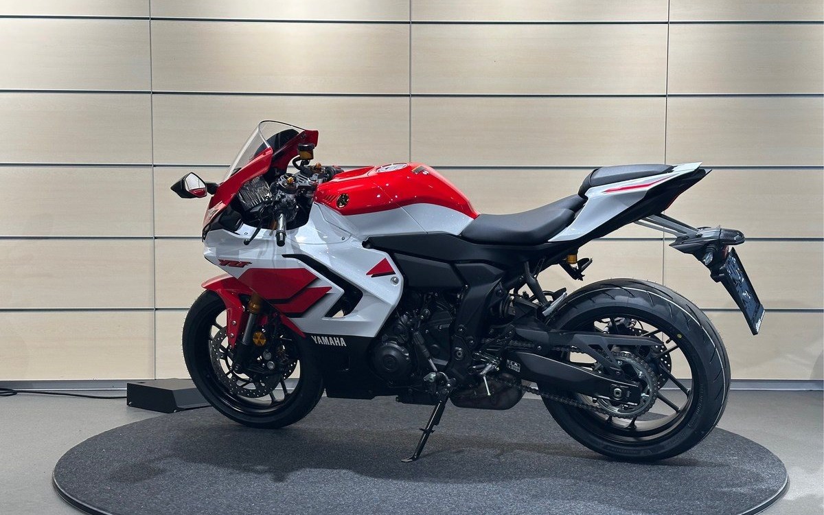 Angebot Yamaha R7