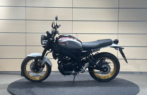 Gebrauchtmotorrad Yamaha XSR125 Legacy