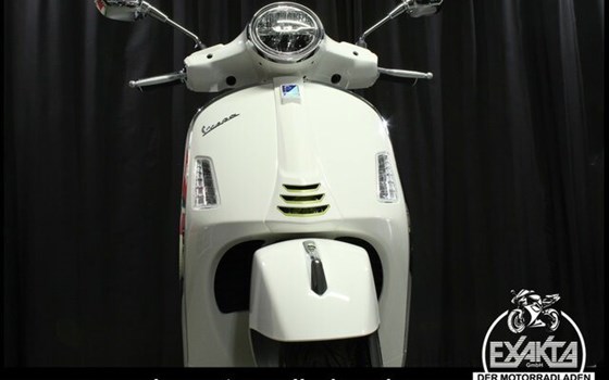 Neufahrzeug Vespa GTS 125 Super Tech - Bild 9