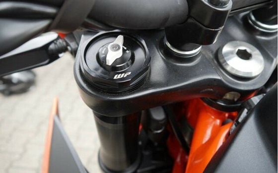 Neufahrzeug KTM 125 SMC R - Bild 17