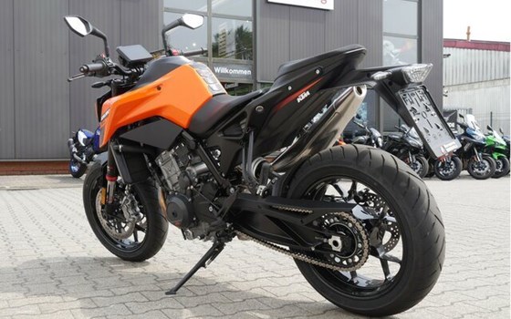 Neufahrzeug KTM 790 Duke L - Bild 17