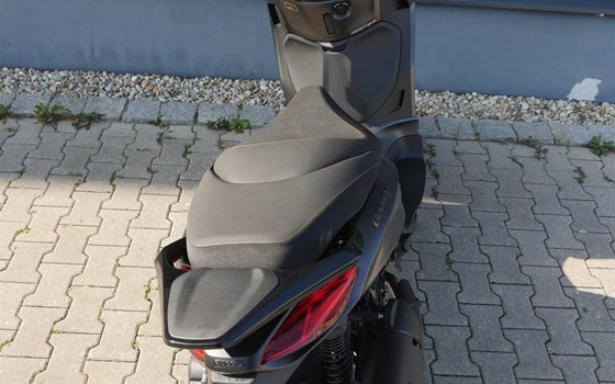 Neufahrzeug Piaggio Beverly 400 S - Bild 8