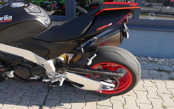 Gebrauchtmotorrad Aprilia RSV4 1100 - Bild 10