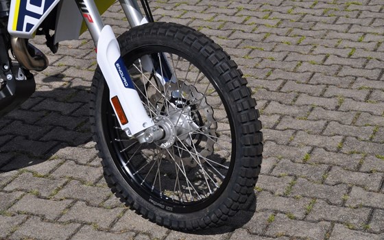 Gebrauchtmotorrad Husqvarna 701 Enduro - Bild 4