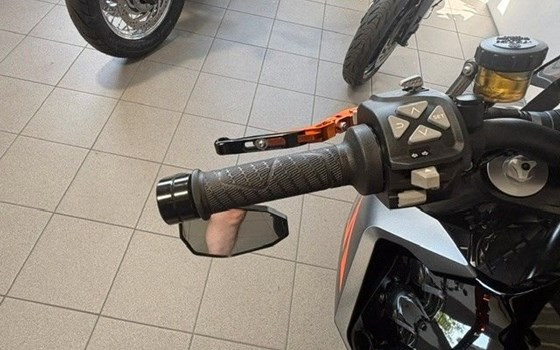 Gebrauchtmotorrad KTM 1290 Super Duke R - Bild 14