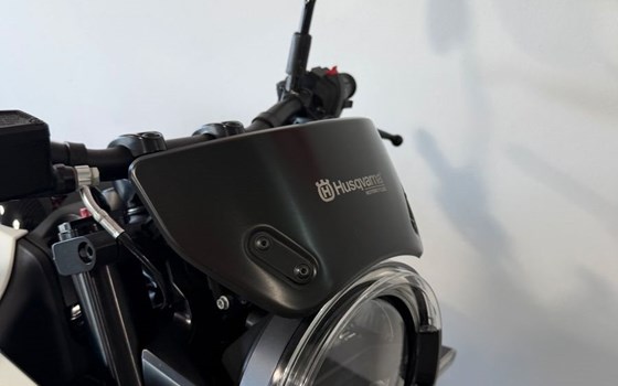Gebrauchtmotorrad Husqvarna Vitpilen 401 - Bild 8