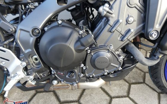 Gebrauchtmotorrad Yamaha MT-09 35kW - Bild 3