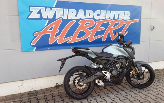 Gebrauchtmotorrad Honda CB125R - Bild 7