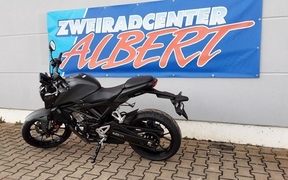 Gebrauchtmotorrad Honda CB125R - Bild 6