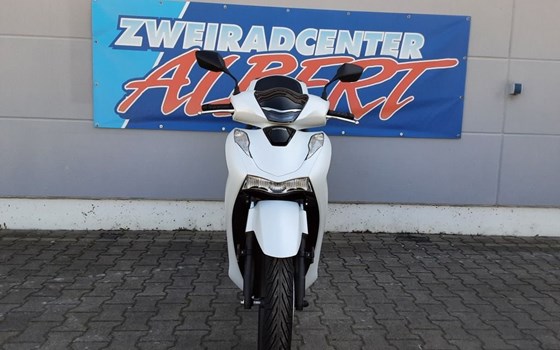 Gebrauchtmotorrad Honda SH125i - Bild 7