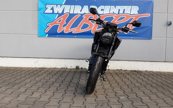 Gebrauchtmotorrad Honda CB125R - Bild 10