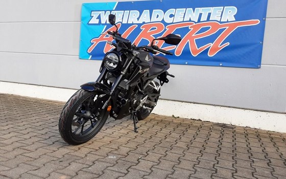 Gebrauchtmotorrad Honda CB125R - Bild 4