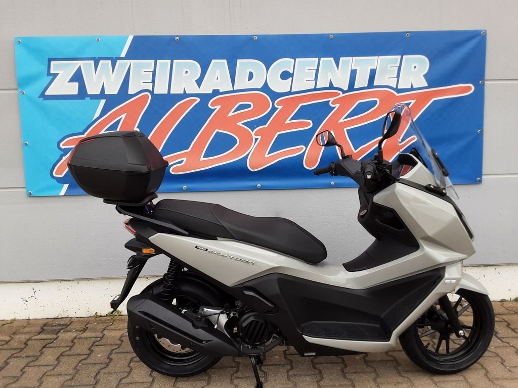 Kymco Sky Town 125i ABS
