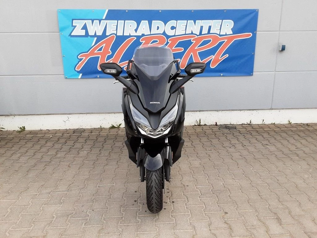 Honda Forza 125