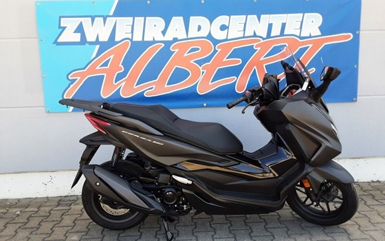 Gebrauchtmotorrad Honda Forza 350 - Bild 2