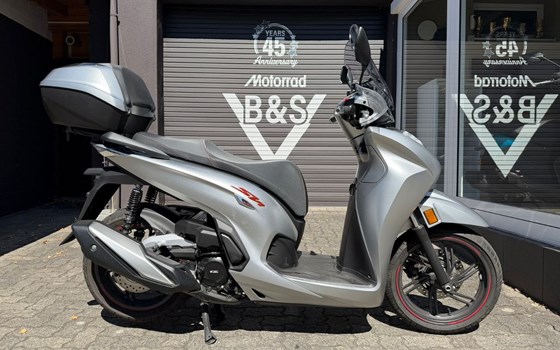 Gebrauchtmotorrad Honda SH350i - Bild 1