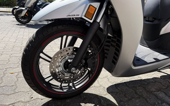 Gebrauchtmotorrad Honda SH350i - Bild 8