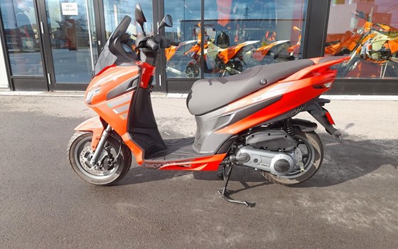 Neufahrzeug Aprilia SXR 50 - Bild 12