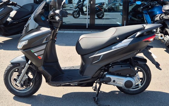 Neufahrzeug Aprilia SXR 50 - Bild 5