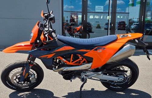 Neumotorrad KTM 690 SMC R
