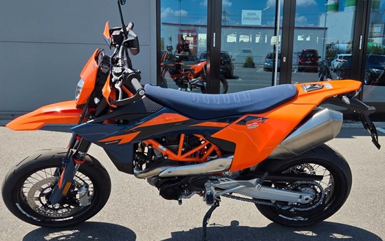 Neufahrzeug KTM 690 SMC R - Bild 1