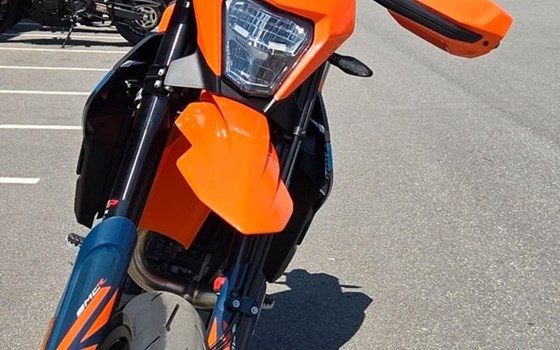 Neufahrzeug KTM 690 SMC R - Bild 3