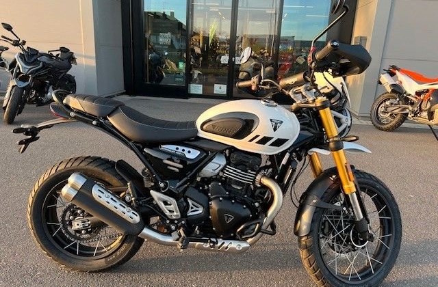 Triumph Scrambler 400 XC