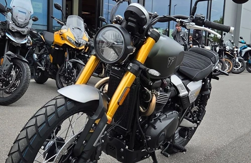 Neumotorrad Triumph Scrambler 900