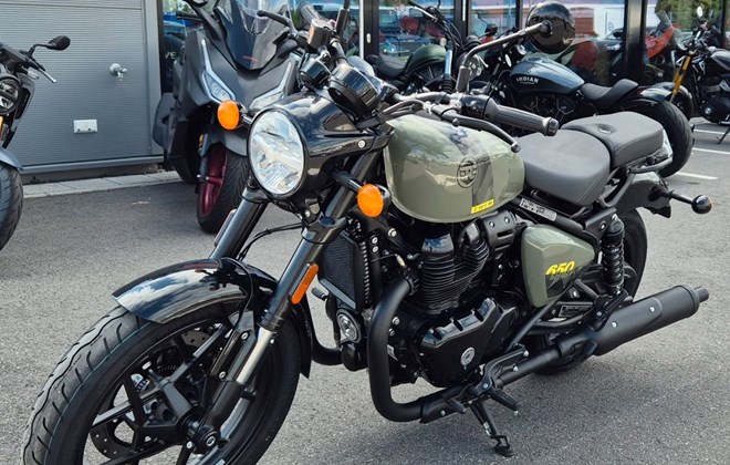 Royal Enfield Shotgun 650