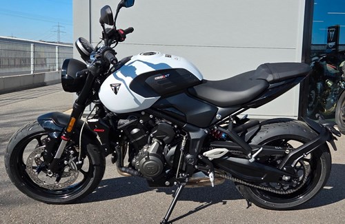 Neumotorrad Triumph Trident 660