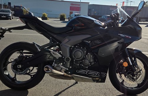 Neumotorrad Triumph Daytona 660