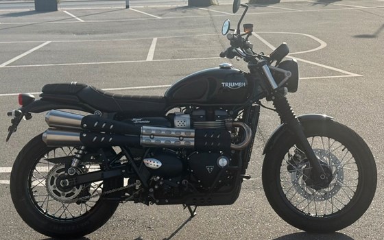 Gebrauchtmotorrad Triumph Street Scrambler - Bild 3