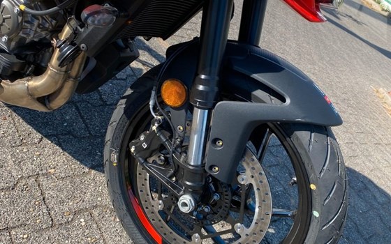 Neufahrzeug Aprilia Tuono 457 - Bild 9