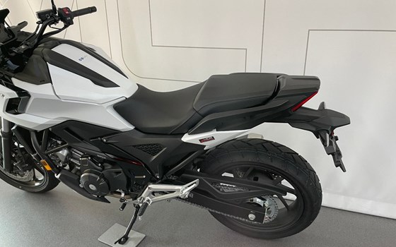 Gebrauchtmotorrad Honda NC750X - Bild 8