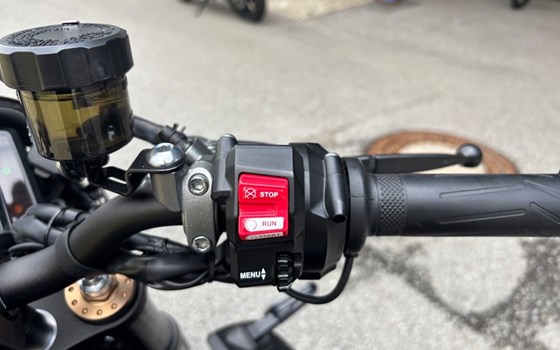 Gebrauchtmotorrad Yamaha XSR900 - Bild 9