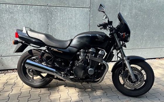Gebrauchtmotorrad Honda CB 750 Sevenfifty - Bild 10