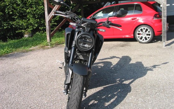 Gebrauchtmotorrad Honda CB125R - Bild 3