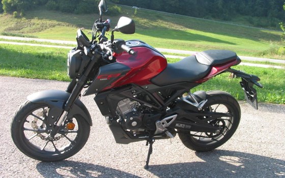 Gebrauchtmotorrad Honda CB125R - Bild 4