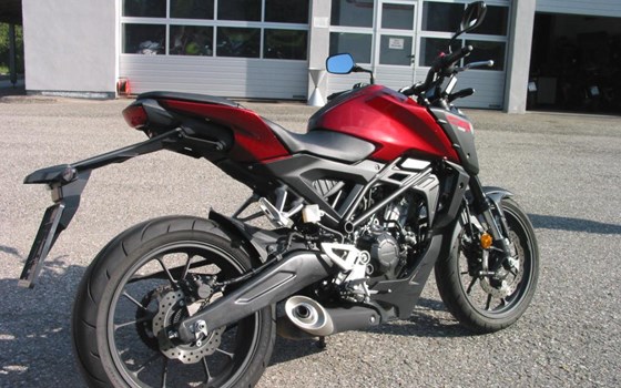 Gebrauchtmotorrad Honda CB125R - Bild 5