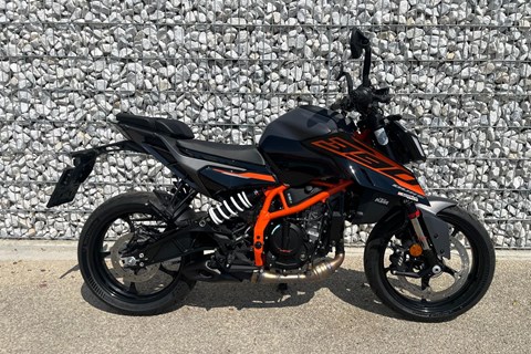 Die 5 besten A2 Naked Bikes bis 3.000 Euro