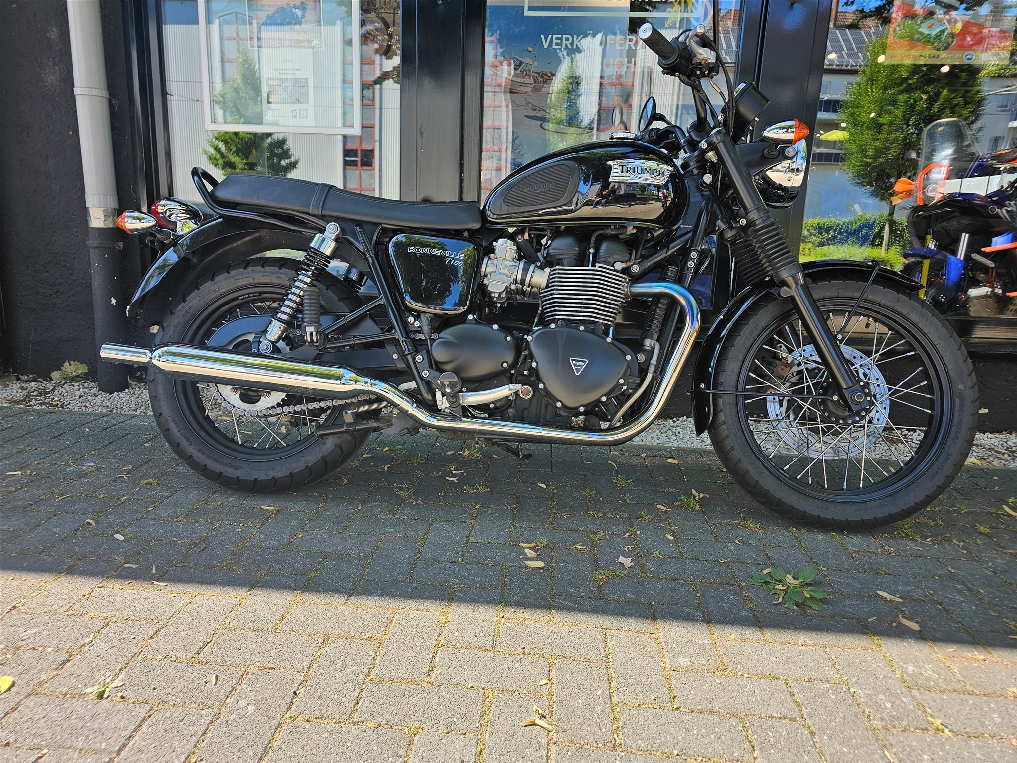 Triumph Bonneville T100