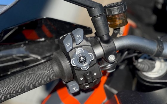Gebrauchtmotorrad KTM 1290 Super Duke GT - Bild 7