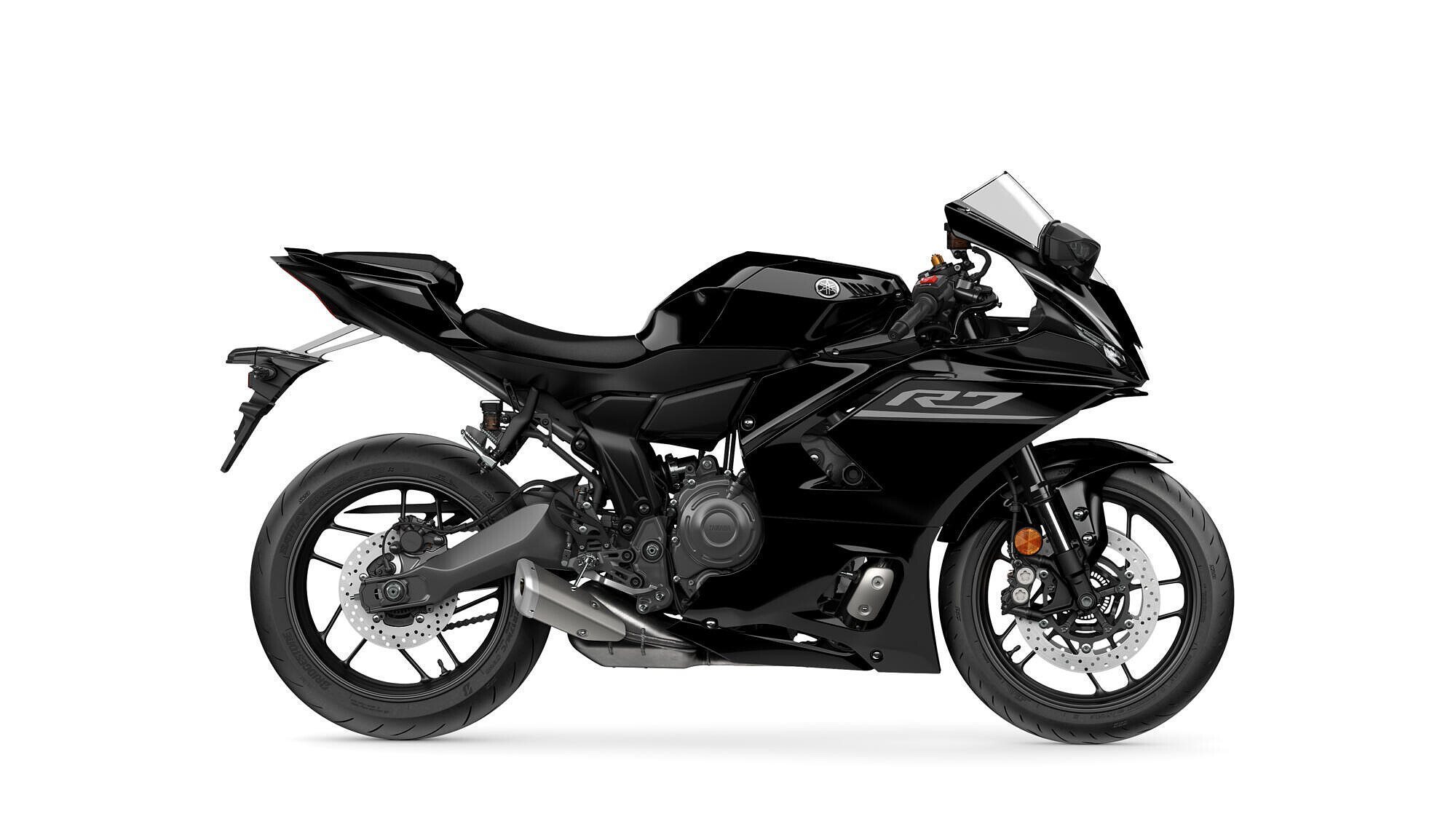 Yamaha R7