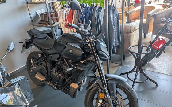 Gebrauchtmotorrad Yamaha MT-07 - Bild 1