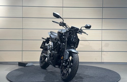 Gebrauchtmotorrad Honda CB125R
