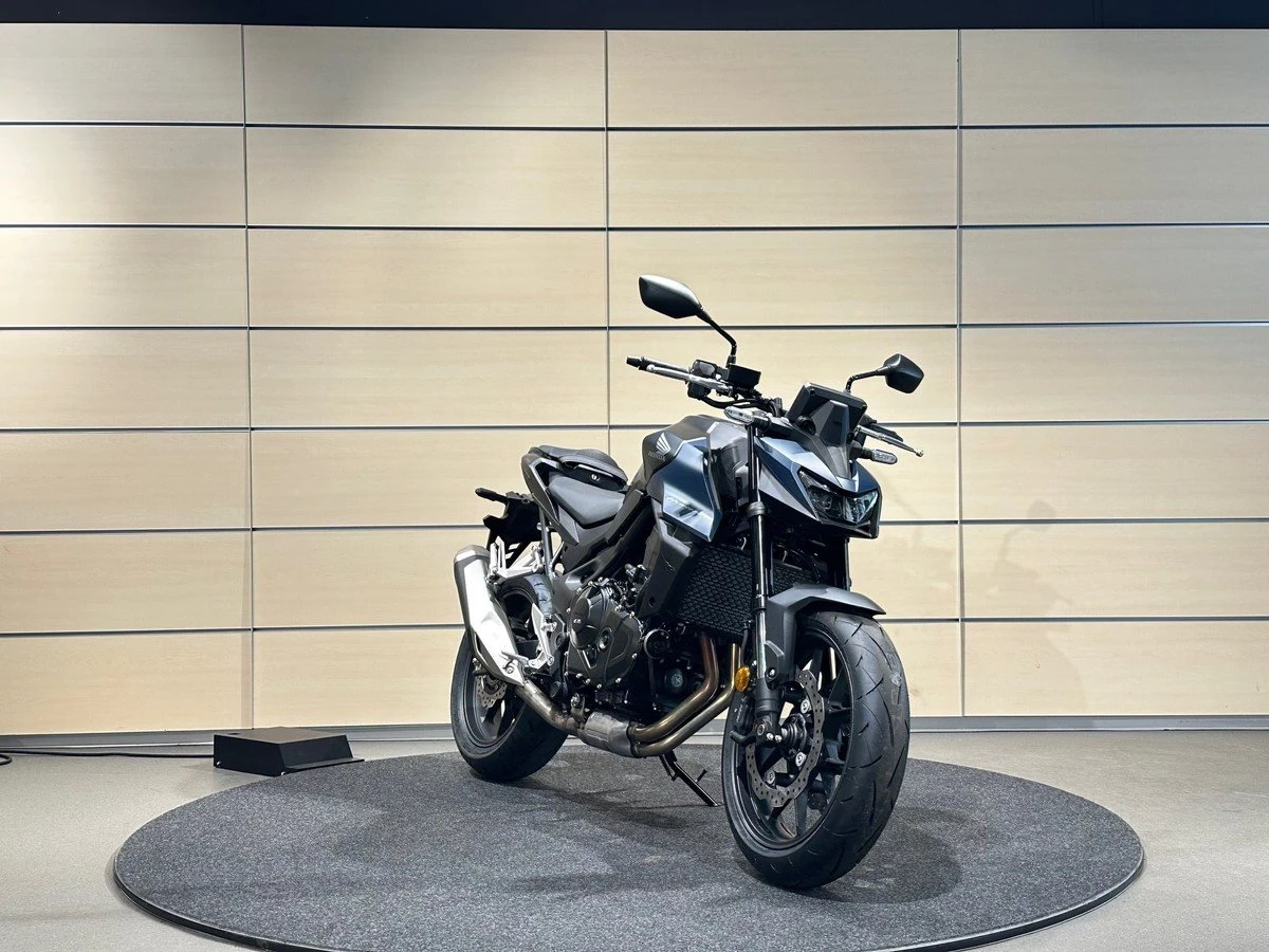 Honda CB750 Hornet