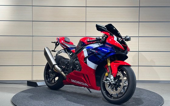 Gebrauchtmotorrad Honda CBR1000RR-R Fireblade SP - Bild 1