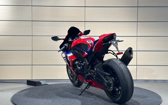 Gebrauchtmotorrad Honda CBR1000RR-R Fireblade SP - Bild 10